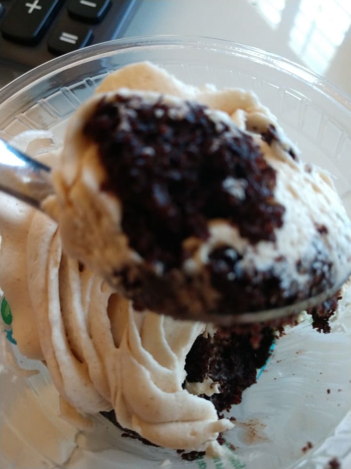 photo of VeGreen Burger Vegan Peanut Butter Dessert shared by @mynameislisa on  15 Feb 2020 - review