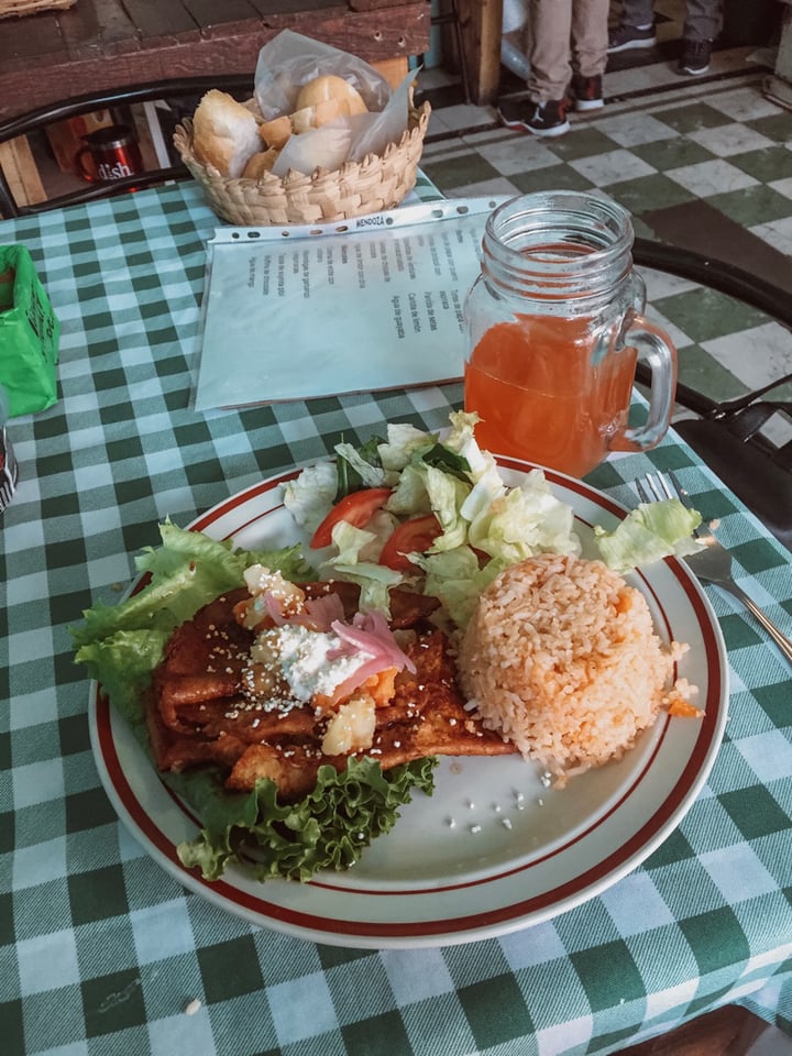 photo of Boris Vegan Club Enchiladas michoacanas shared by @proteccionplaneta on  12 Dec 2019 - review