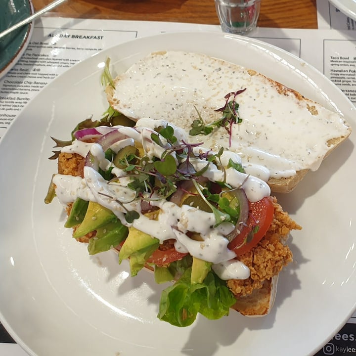 photo of Kaylee's Eatery Avo schnitzel sandwich shared by @compassionate1candy on  19 Jul 2022 - review