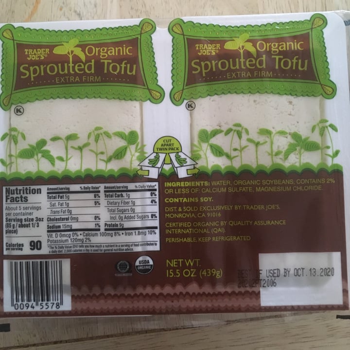 review photo of Trader Joe's Organic Sprouted Tofu Extra Firm shared by @cadelovesanimals14 on 31 Aug 2020 - review