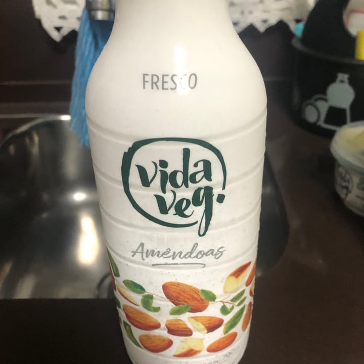 photo of Vida Veg bebida de amendoas shared by @paulaliro on  27 Oct 2022 - review