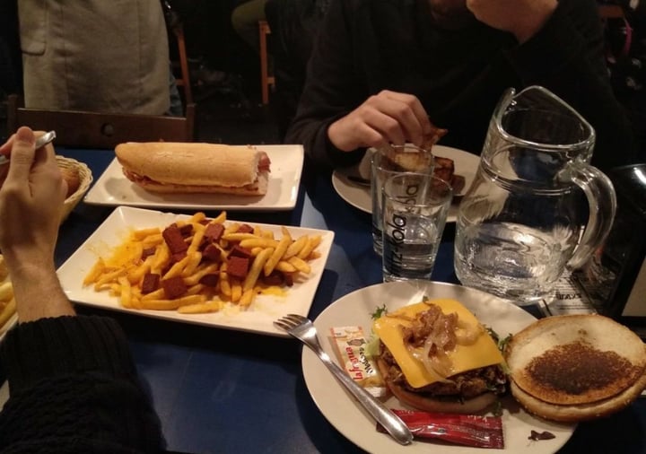 photo of B13 bar Patatas con vacon shared by @naiarus on  13 Feb 2020 - review