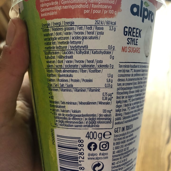 review photo of Alpro Yougurt shared by @fransaglietto on 10 Apr 2022 - review