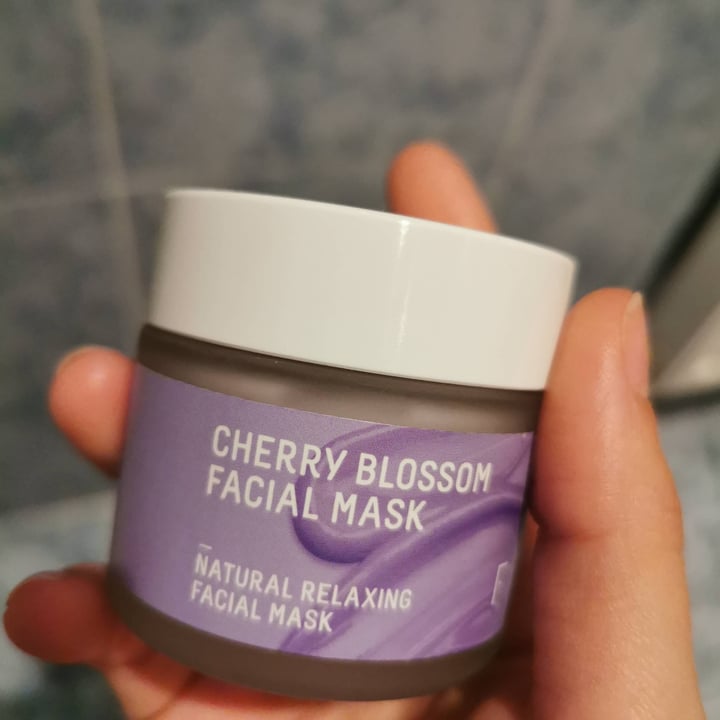 review photo of Freshly Cosmetics Cherry Blossom Facial Mask shared by @raqueltroya on 09 Jan 2021 - review