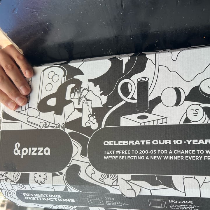review photo of &pizza - Georgetown vegan pizza shared by @jessycadasilveira on 21 Jun 2022 - review