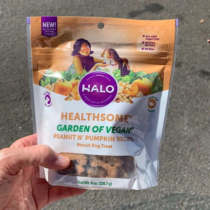 photo of Halo Peanut N’ Pumpkin Biscuit Dog Treats shared by @sandyvilletti on  01 Feb 2021 - review