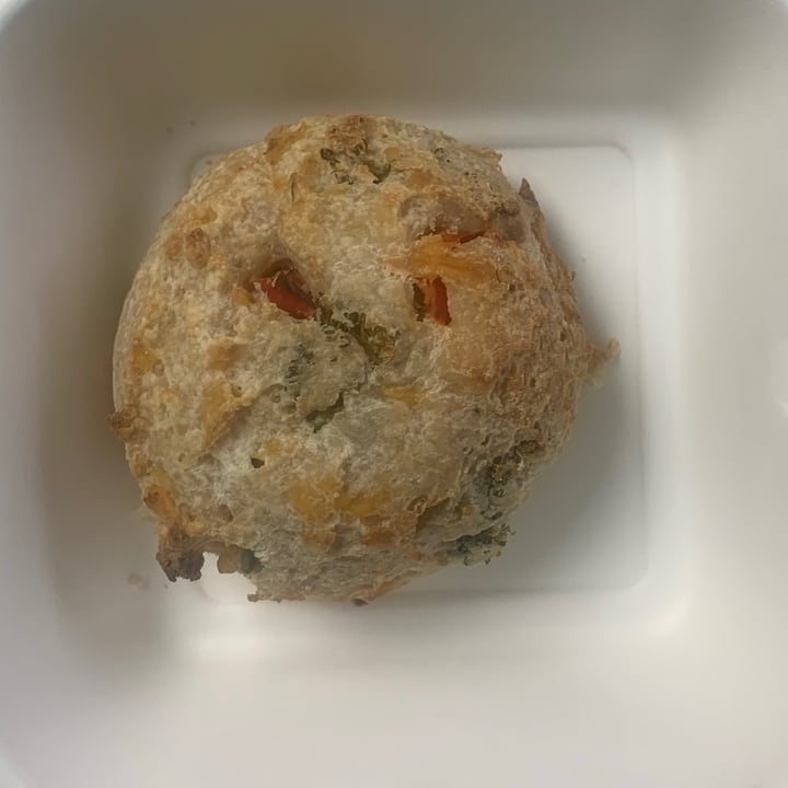 photo of Erin McKenna’s Bakery Veggie Bomb Biscuit shared by @bananarosie on  27 Dec 2020 - review