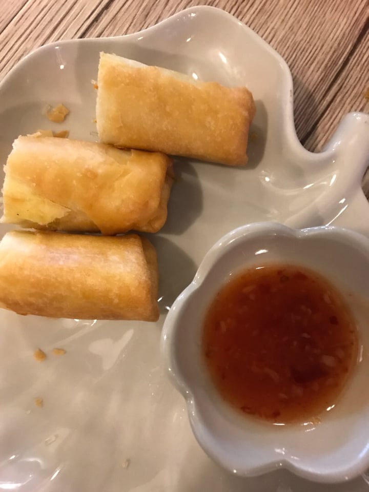 photo of Dow Restaurant Spring rolls shared by @rajamani on  21 Aug 2018 - review