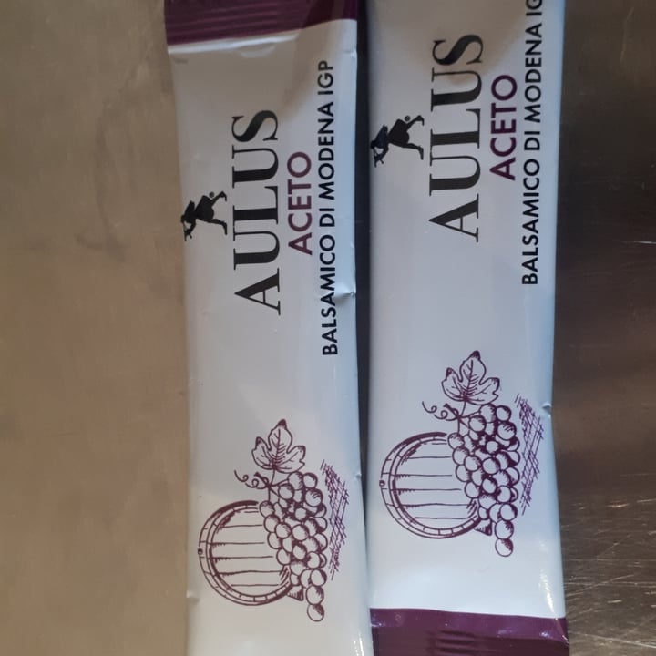 review photo of Aulus Bustine Di Aceto Balsamico Di Modena shared by @-laura- on 12 Jun 2022 - review