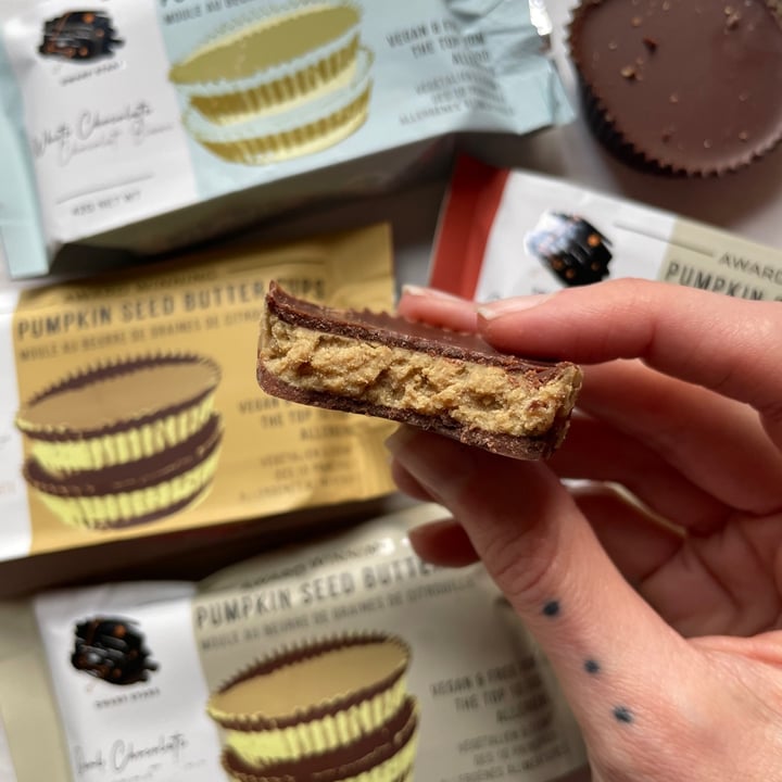 Dwarf Stars 'Milk' Chocolate Pumpkin Seed Butter Cups Review abillion
