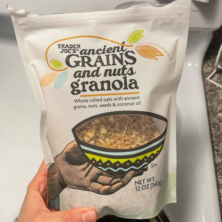 photo of Trader Joe's Ancient Grains and Nuts Granola shared by @shmoopsify on  06 Nov 2021 - review