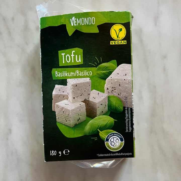 photo of Vemondo  tofu basilico shared by @clau on  04 Oct 2022 - review
