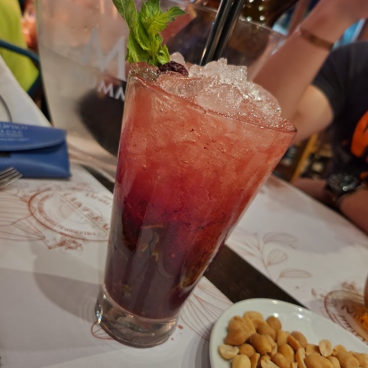 review photo of La Imperial Hamburguesa shared by @gigimarulanda on 23 Jan 2023 - review