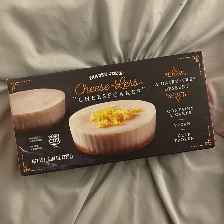 review photo of Trader Joe's Cheese-Less Cheesecake shared by @soularflare on 26 Apr 2021 - review