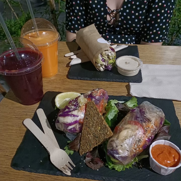 photo of #RAW VEGAN FIRENZE Classic wrap shared by @selenagasparetto on  22 Sep 2021 - review