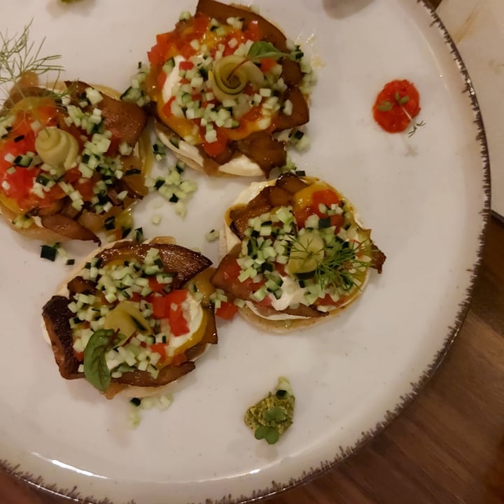 review photo of Fonzo, cosy eatery Shawarma shared by @steffi127 on 12 May 2022 - review