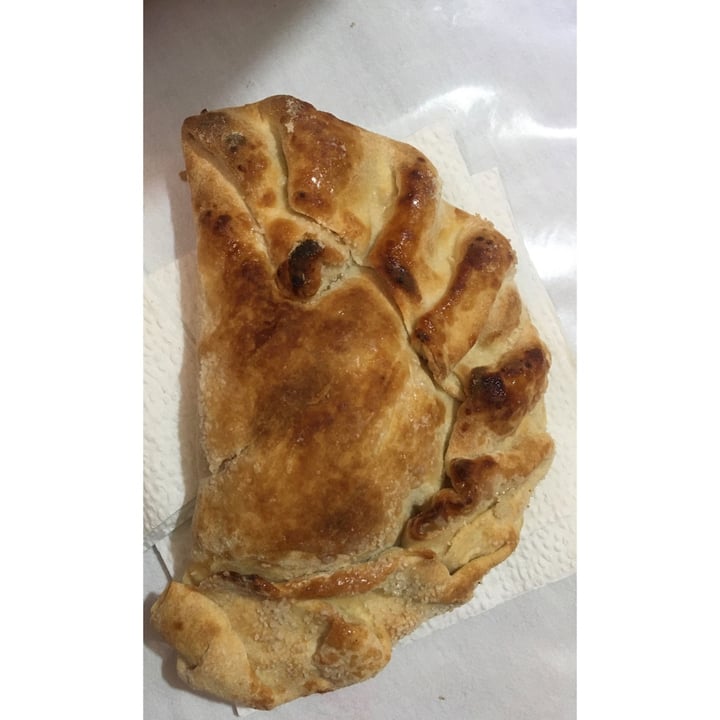 photo of Panificadora México Empanada de fresa vegana shared by @vegxxio on  17 Jul 2020 - review