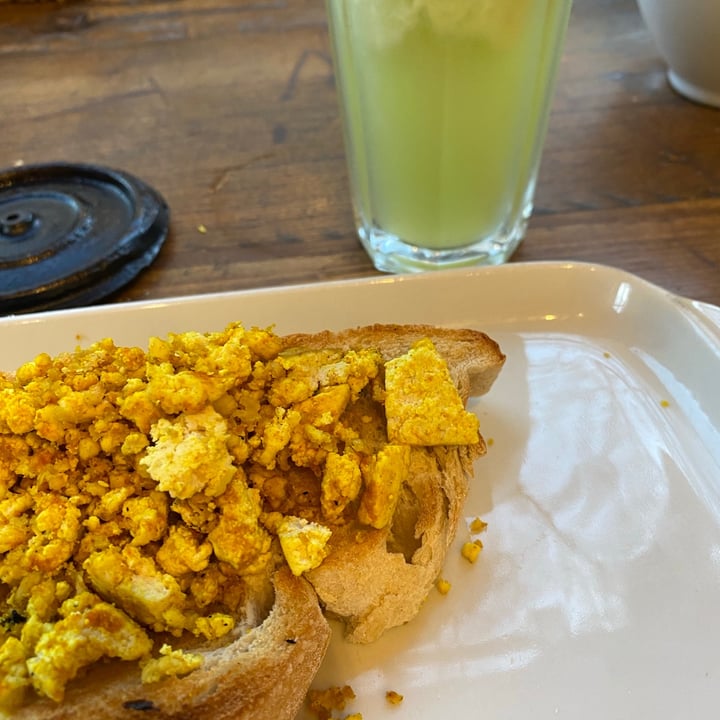 review photo of Le Blé Tofu revuelto shared by @unaensalada on 06 Sep 2021 - review
