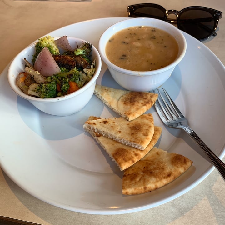 photo of Zoës Kitchen 3 Vegan Sides shared by @astr323 on  12 Dec 2019 - review