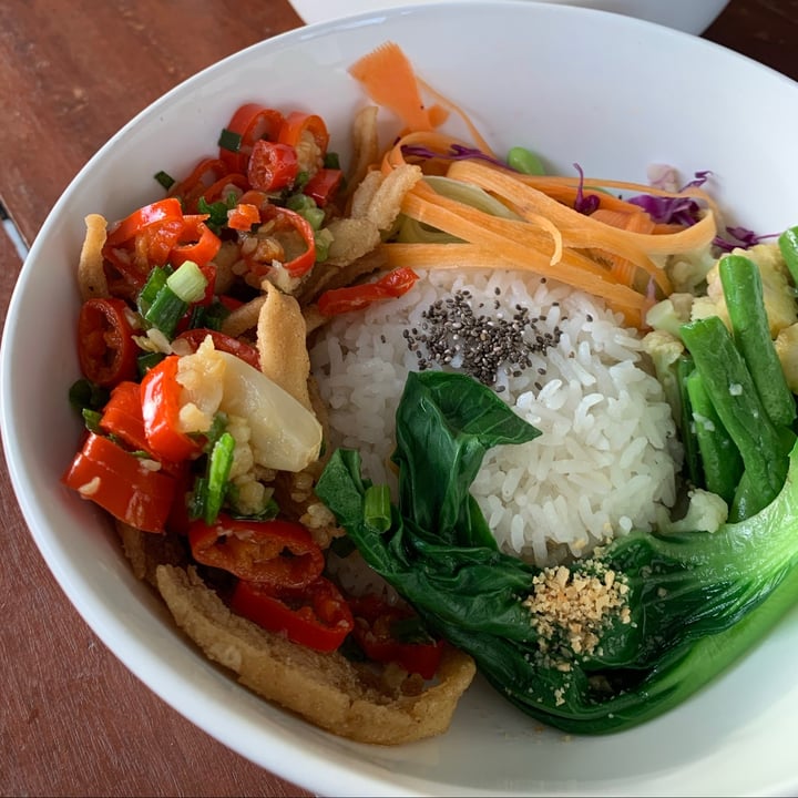 photo of Goji Goji Vegan Bowl Crispy Mushroom Cabe Garam Rice shared by @aldendaze on  23 Apr 2021 - review