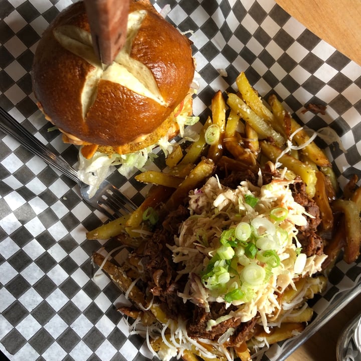 photo of Boon Burger Cafe Pulled-Jack Poutine shared by @tiascaz on  05 Sep 2021 - review
