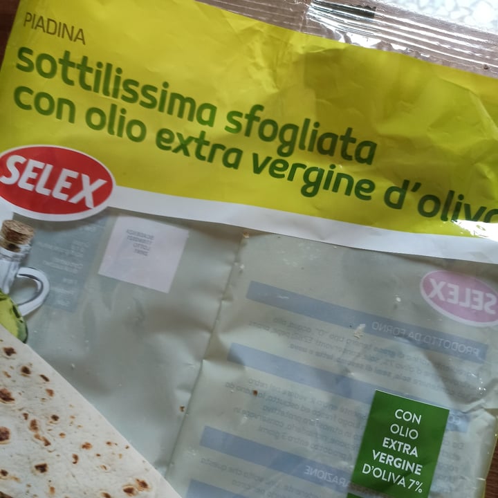 photo of Selex Piadina sottilissima sfogliata con olio extra vergine d'oliva shared by @giuliazucca on  11 Jul 2021 - review