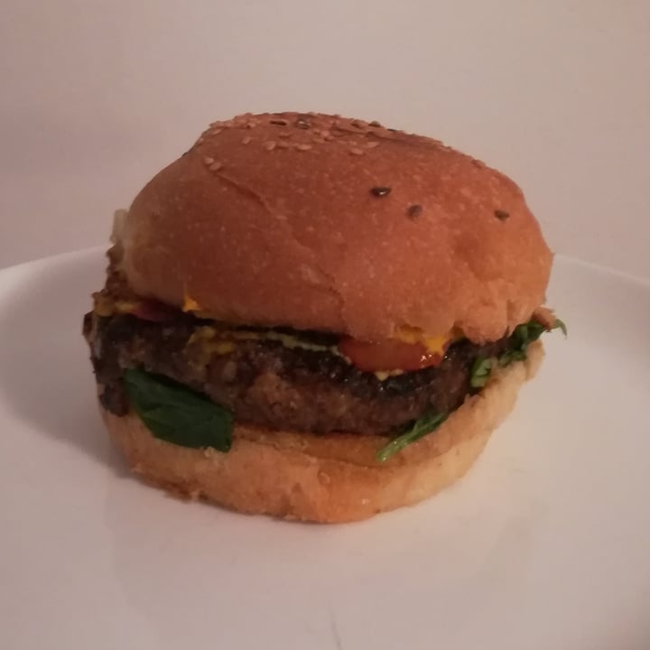 photo of Nehuén - Parador Artesanal Burger Vegana shared by @juliastepanenko on  03 Feb 2021 - review