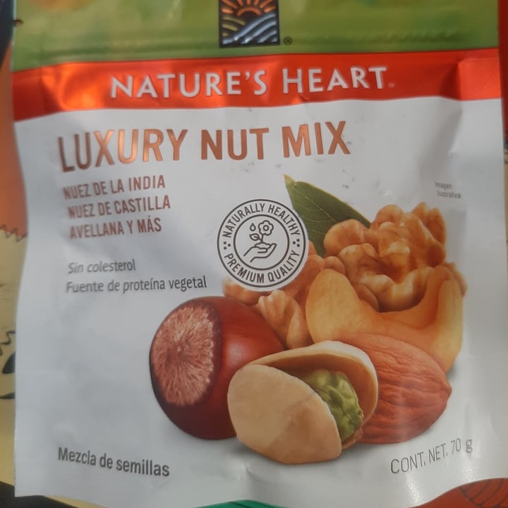 photo of Nature's Heart Luxury nut mix shared by @miry on  31 Jan 2021 - review