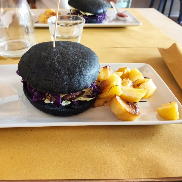 photo of Lo Fai Beyond Burger shared by @fitsabit on  10 Aug 2020 - review
