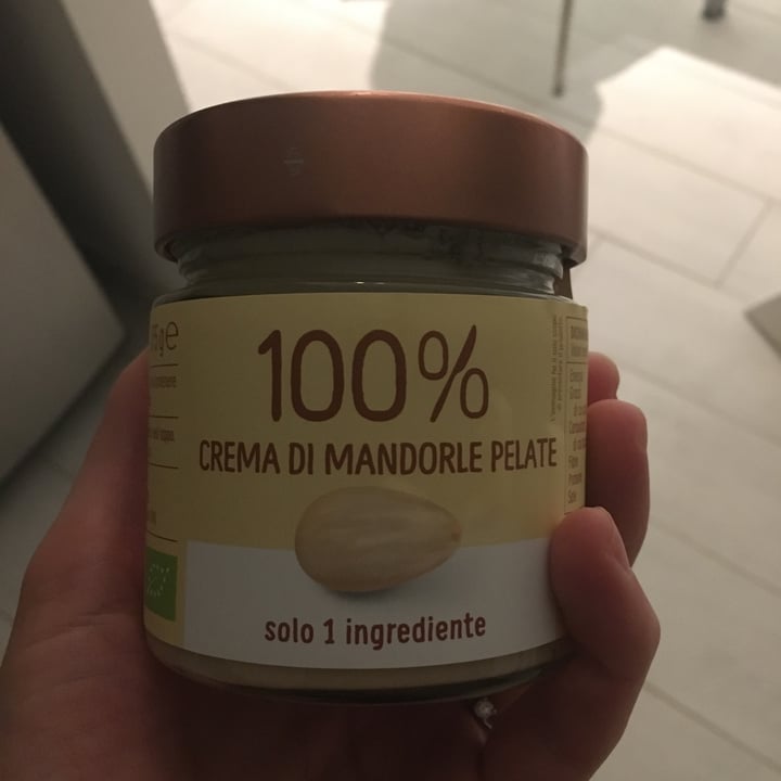 photo of Euro Company food for change 100% crema di mandorle shared by @pomeziajones on  24 May 2022 - review