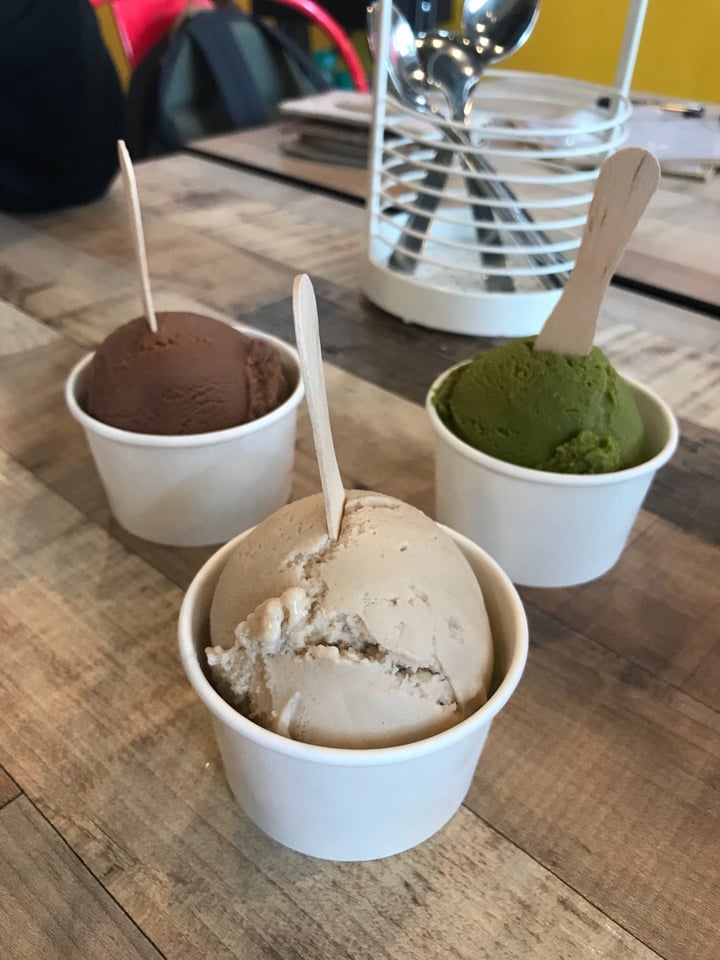 photo of WellSmoocht Hazelnut Ice Cream shared by @peasfulpea on  06 Jul 2018 - review
