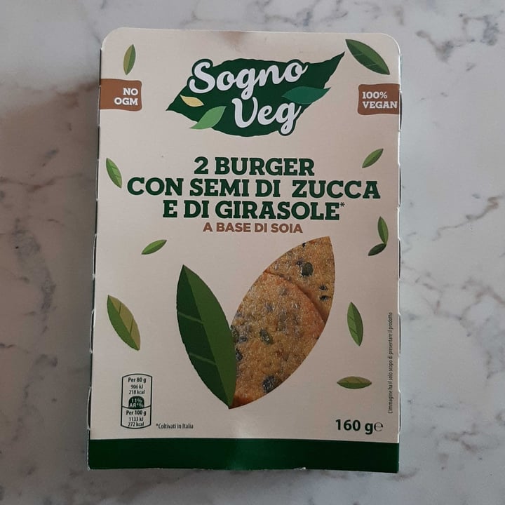 photo of Sogno Veg  - burger soia Burger con Semi di zucca e di girasole shared by @noeeeeeh23 on  12 May 2022 - review