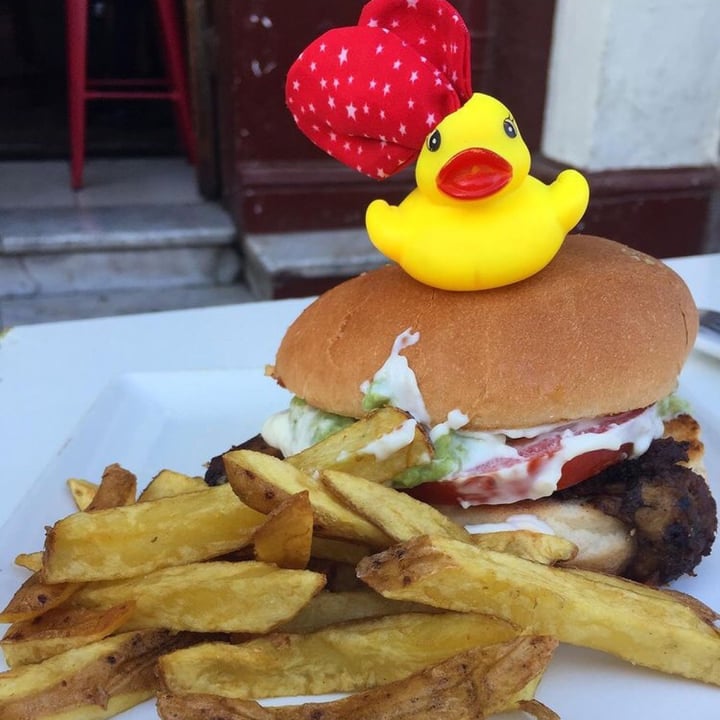 review photo of Vegan Dealer Sandwich italiano shared by @patitovegan on 18 May 2021 - review