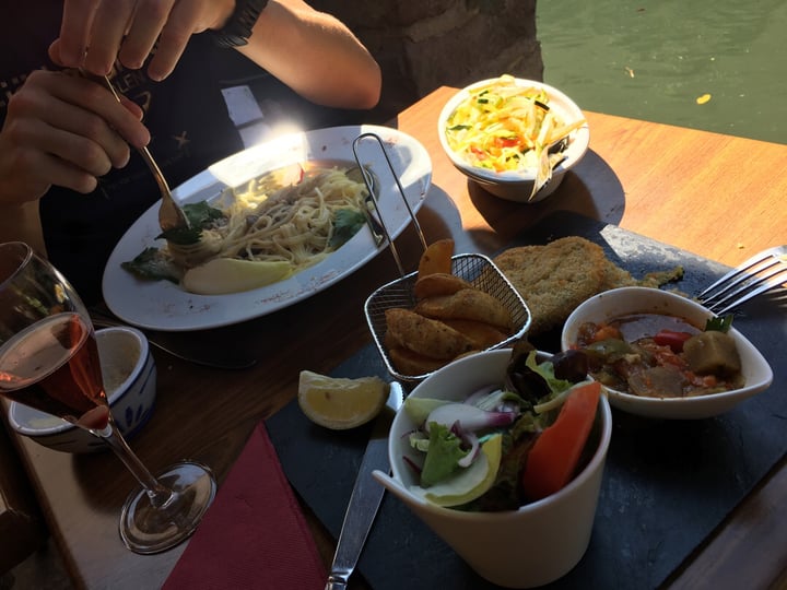 photo of Caveau Saint-Pierre Galette vegetarian shared by @vanjamaslo on  26 Aug 2019 - review