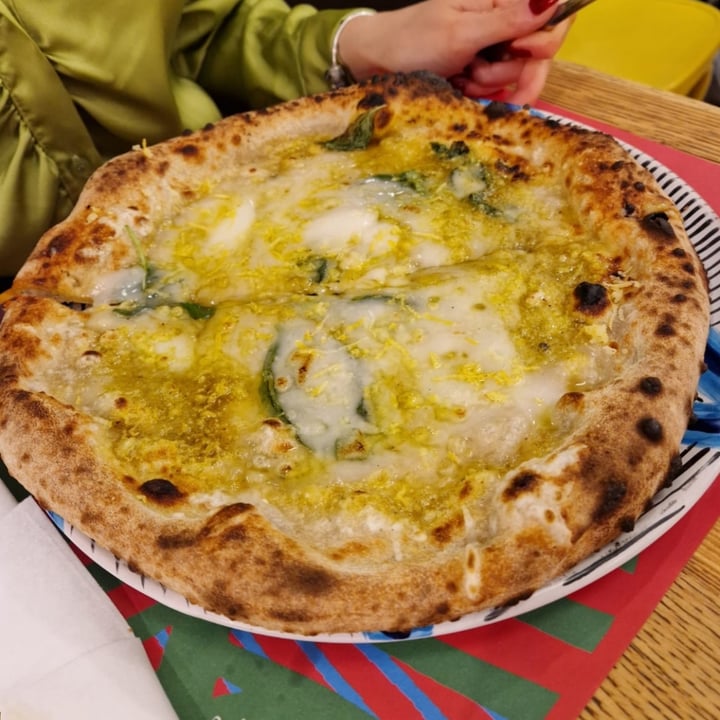 photo of Capperi che Pizza Brontese vegana shared by @ppiera on  23 May 2022 - review