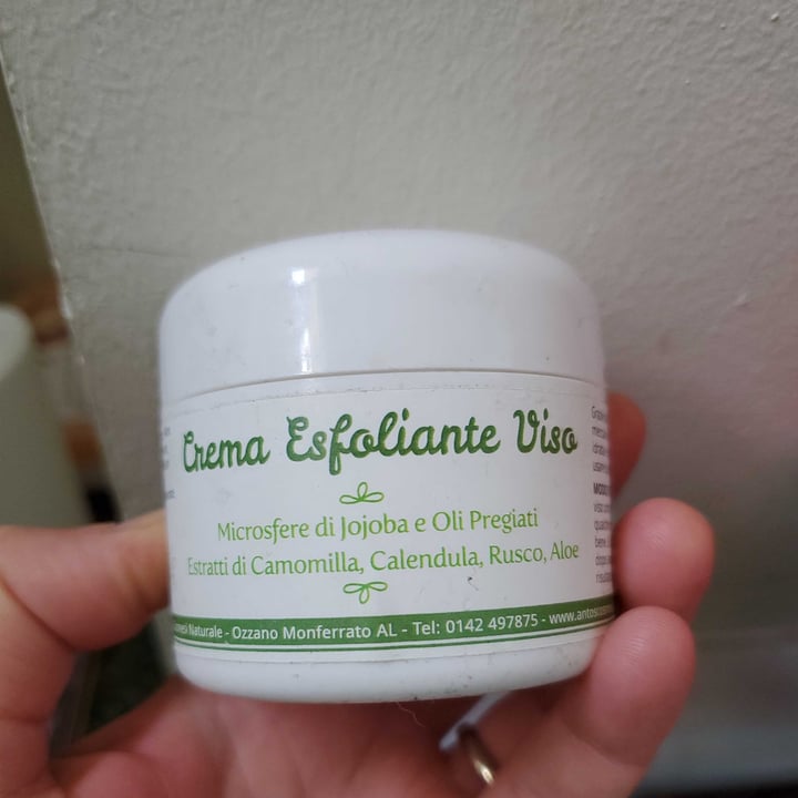 photo of Antos Crema Esfoliante Viso shared by @chiaradi on  14 Apr 2022 - review