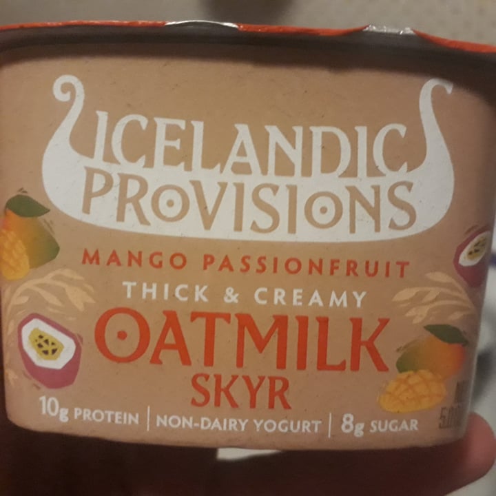 photo of Icelandic Provisions Skyr oat milk mango passion fruit shared by @m5giora on  21 Jun 2021 - review