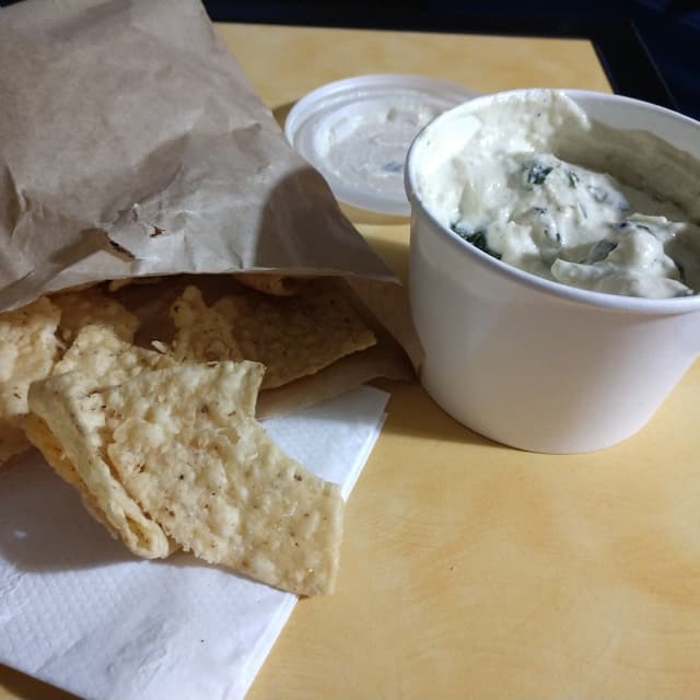 菜肴“Spinach Artichoke Dip”的照片