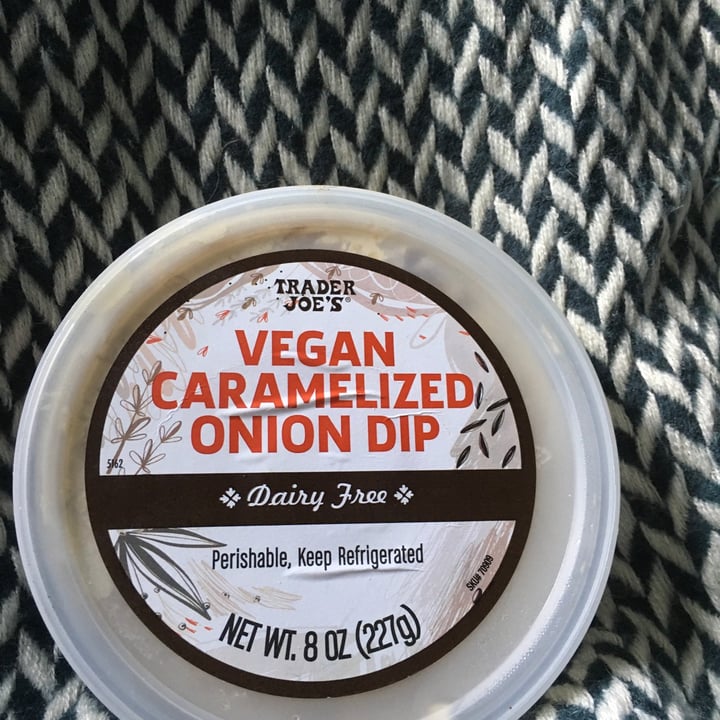 photo of Trader Joe's Vegan Caramelized Onion Dip shared by @niecee21 on  29 Jun 2021 - review