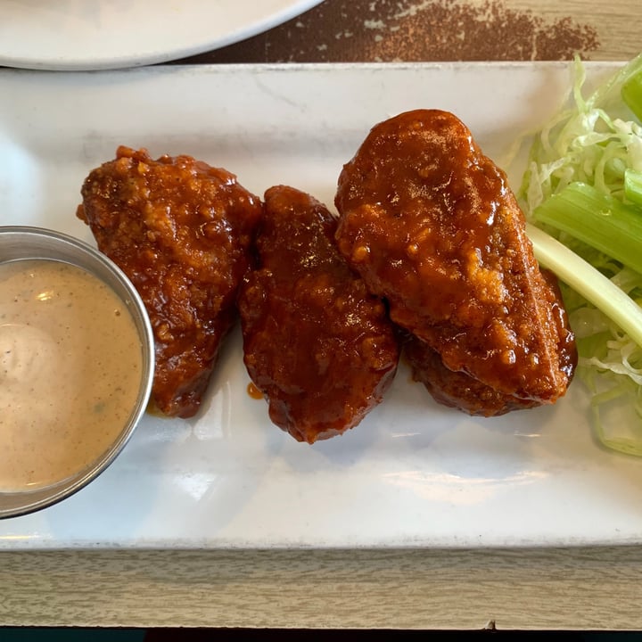 photo of Tasty Harmony Buffalo Seitan Wings shared by @savocado on  28 Jan 2021 - review