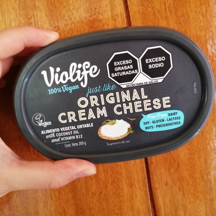 review photo of Violife Creamy Original Flavour shared by @beleneea on 27 May 2022 - review