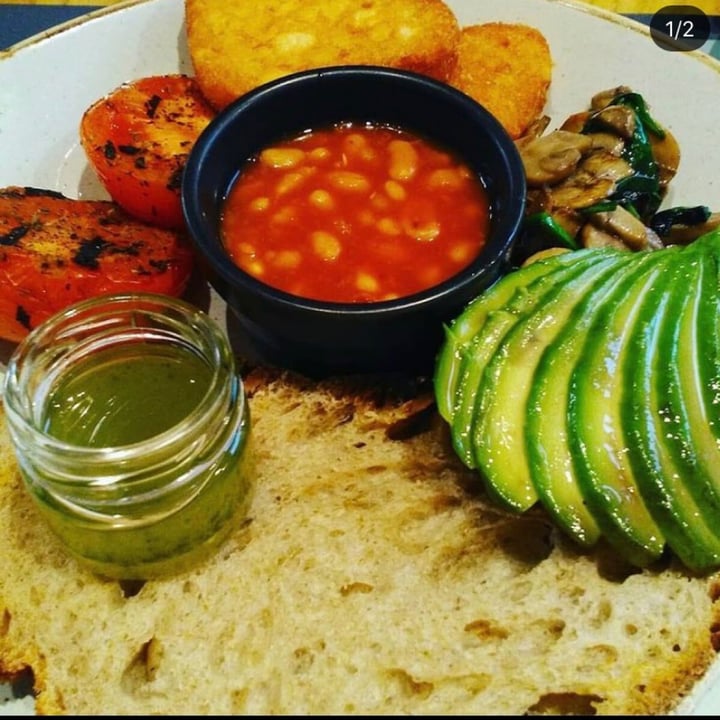 review photo of The Circle Eatery Beeston Vegan Breakfast shared by @jessie18 on 06 Dec 2020 - review