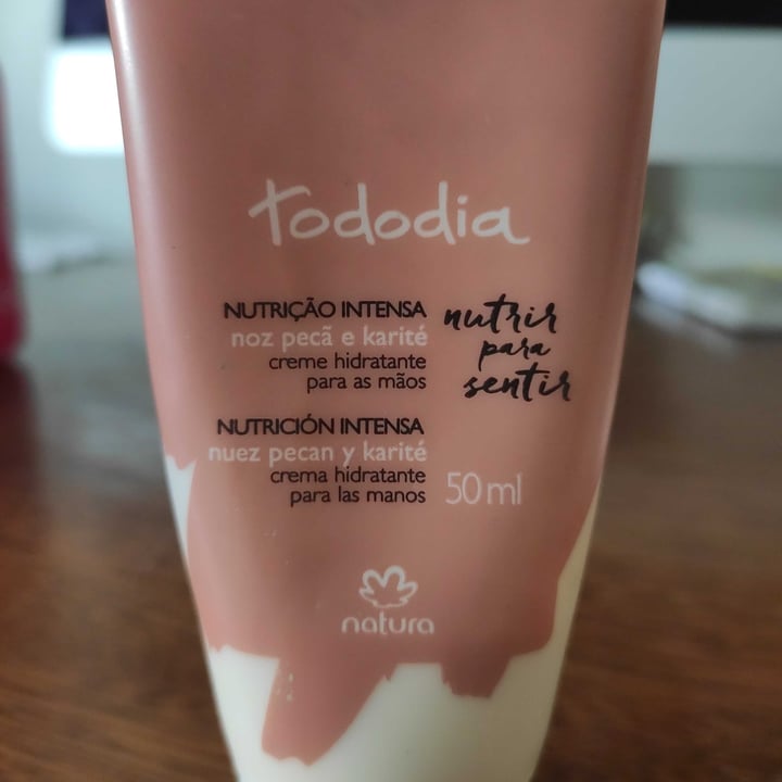 review photo of Natura Creme Hidratante para as Mãos - Noz Pecã e Carité - Nutrição Intensa shared by @celestemayumi on 17 Jul 2021 - review