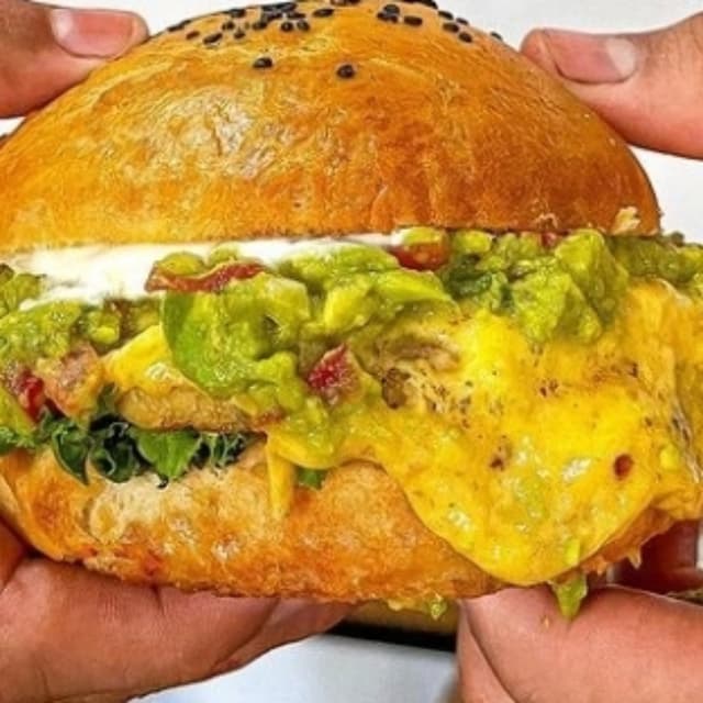 Photo of the dish “Hamburguesa de guacamole”