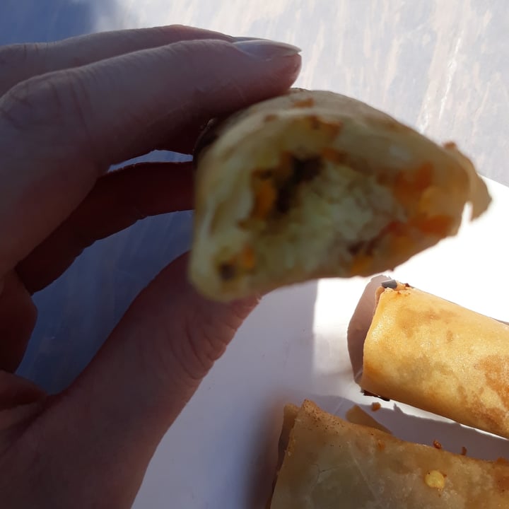 photo of Loving Hut Golden Rolls shared by @hannahamell on  25 Apr 2022 - review