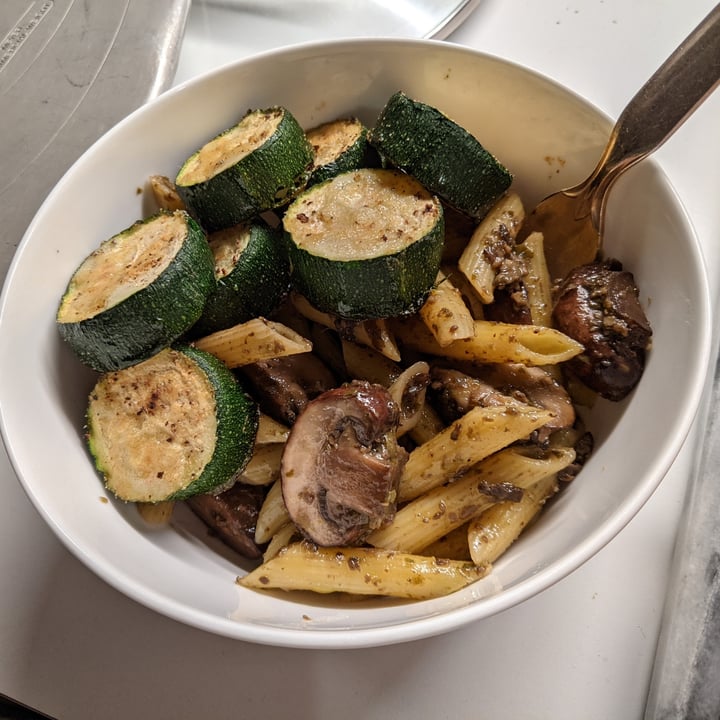 review photo of Wicked Black Olive Pesto shared by @cavywavvy on 31 Aug 2021 - review