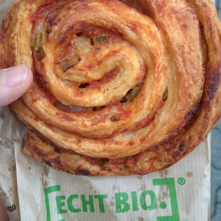 photo of Naturmarkt Schleswig Vegane Pizzaschnecke shared by @felice on  15 Jul 2020 - review
