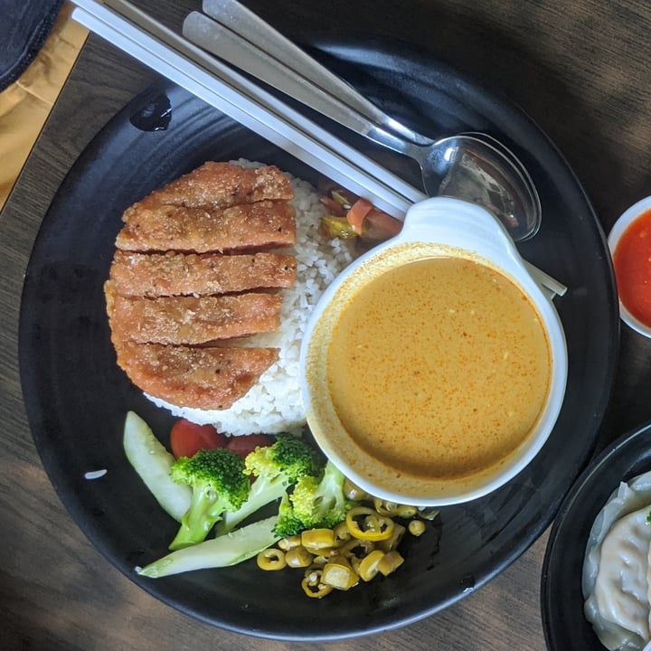 photo of Rice House Vegetarian Hainanese Curry Pork Chop Rice shared by @harsha on  17 Aug 2020 - review