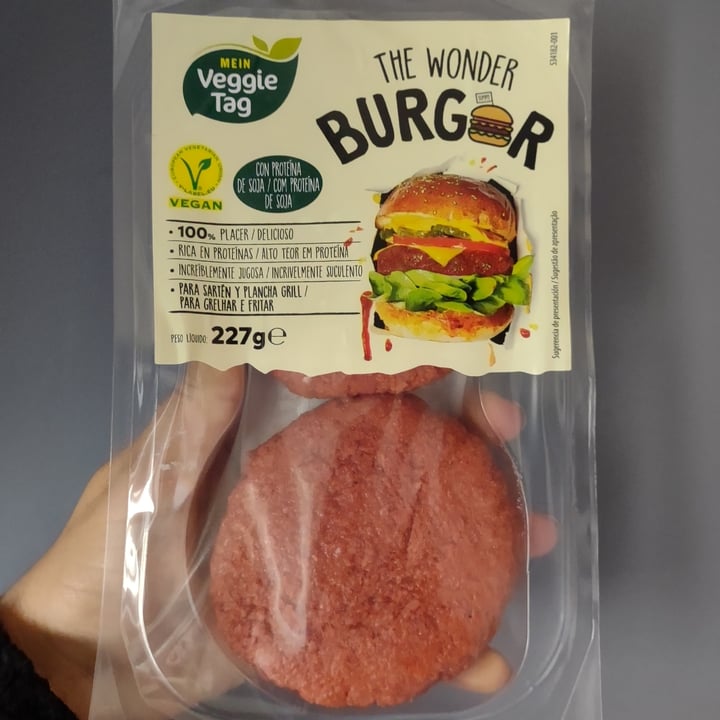 photo of Mein Veggie Tag The Wonder Burger shared by @claramentevegana on  20 Oct 2021 - review