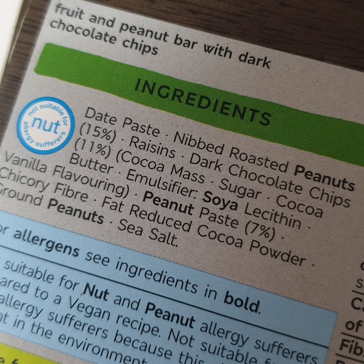 photo of Marks & Spencer Food (M&S) Peanut and chocolate chip pressed bar shared by @cytan21 on  04 Dec 2022 - review